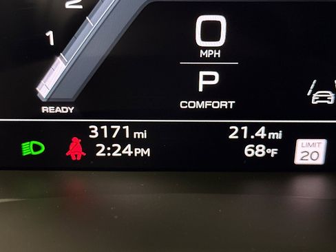 Used 2025 Audi A6 Premium Plus w/ Premium Plus Package image 22