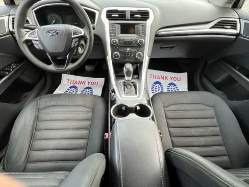 Used 2015 Ford Fusion SE image 13