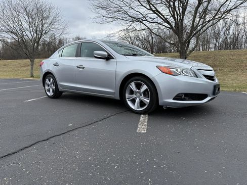 Used 2013 Acura ILX w/ Premium Package image 1