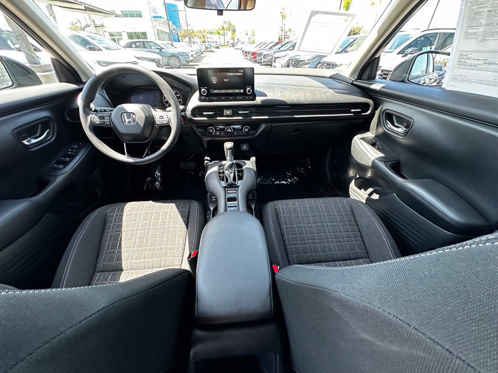Used 2024 Honda HR-V LX image 17