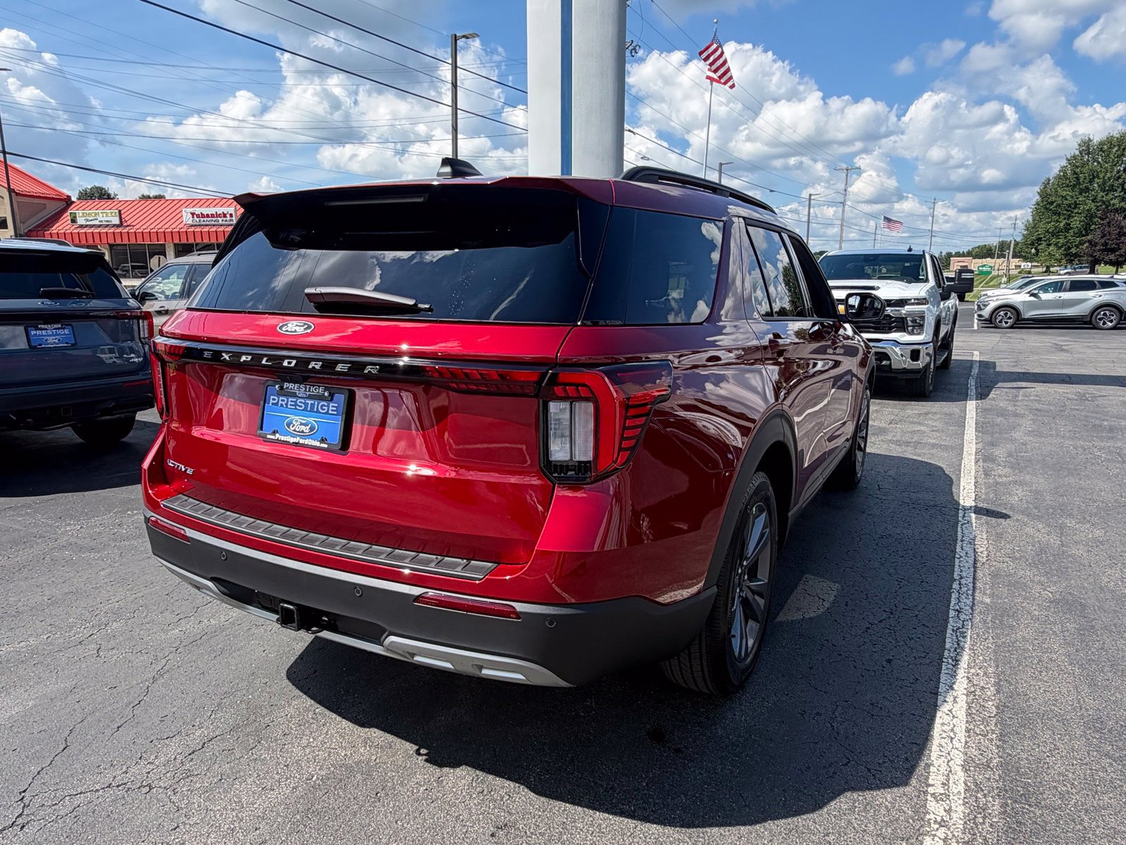 New 2027 Ford Explorer Active w/ Active Comfort Package AWD/4WD image 10