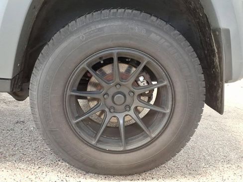 Used 2005 Jeep Liberty Sport image 7