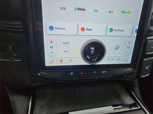 Used 2023 Ford F150 Lightning Platinum image 18