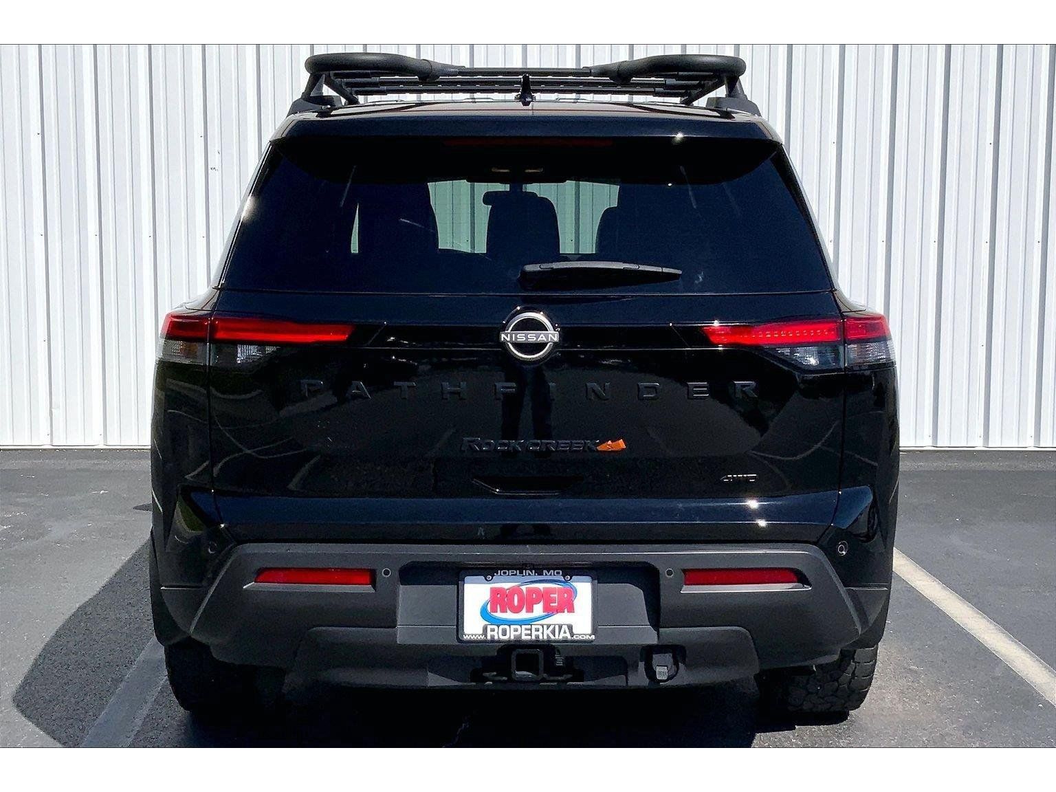 Used 2024 Nissan Pathfinder Rock Creek AWD/4WD image 4