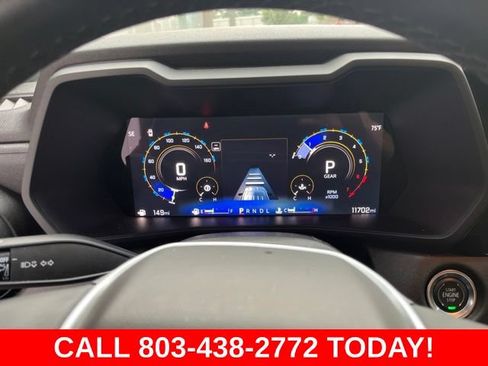 Used 2025 Chevrolet Colorado W/T w/ WT Custom Package RWD image 17
