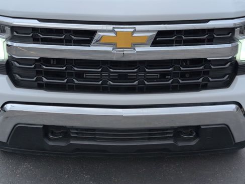 Certified 2024 Chevrolet Silverado 1500 LT AWD/4WD image 10