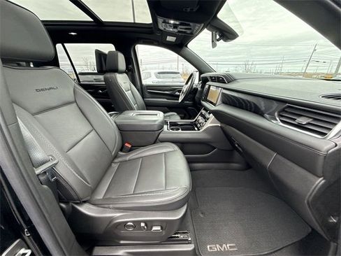 Used 2021 GMC Yukon Denali image 29
