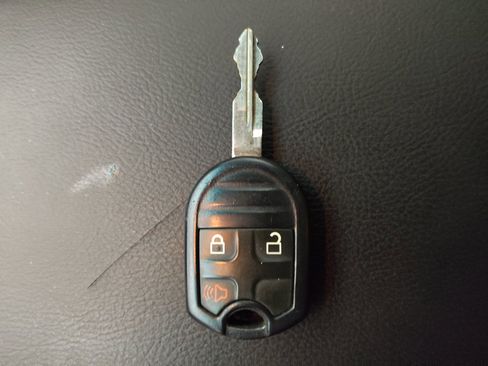 Used 2015 Ford Explorer 4WD image 32