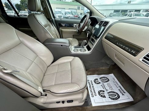 Used 2008 Lincoln MKX AWD image 15