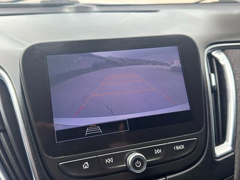 Used 2021 Chevrolet Malibu LT image 23