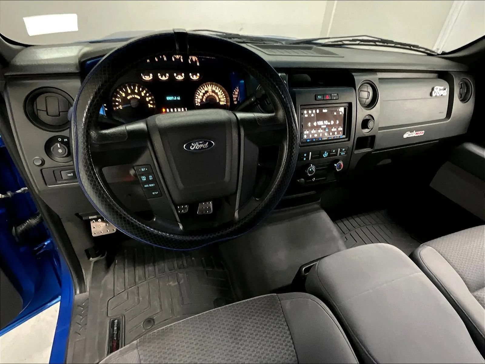 Used 2014 Ford F150 STX w/ Trailer Tow Package RWD image 3