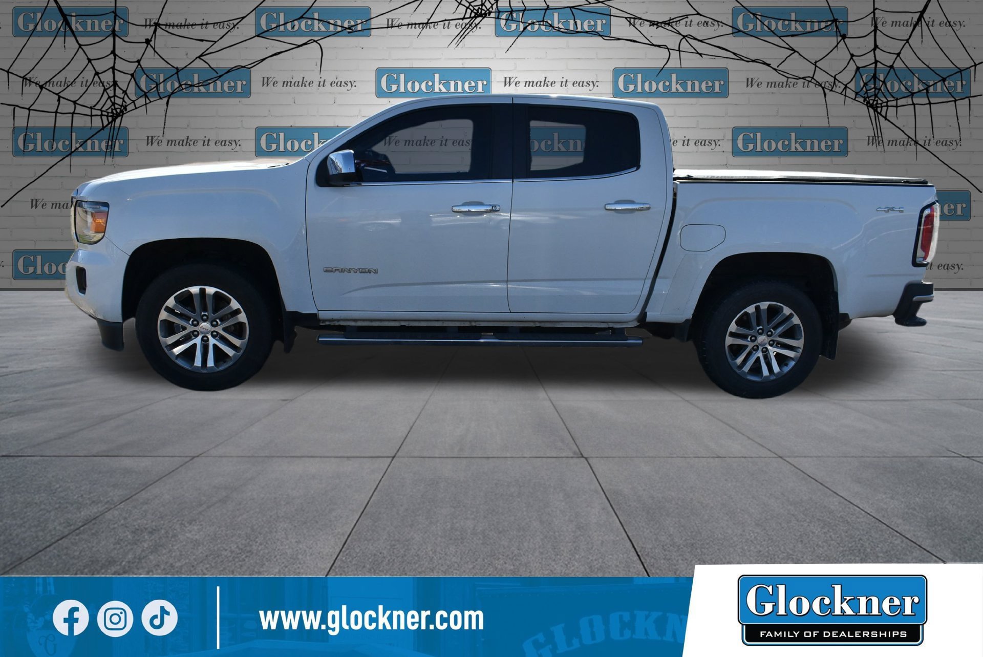 Used 2015 GMC Canyon SLT w/ Driver Alert Package AWD/4WD image 17