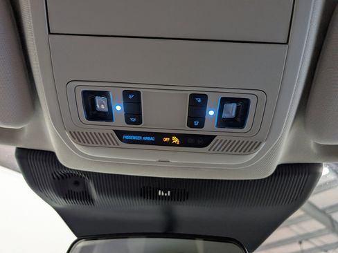 Used 2025 Ford Explorer Active image 28