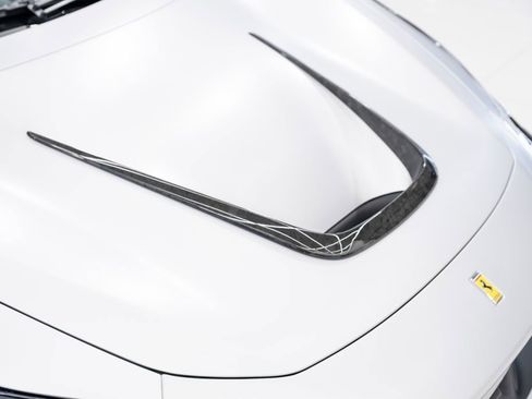 Used 2023 Ferrari F8 Tributo RWD image 22