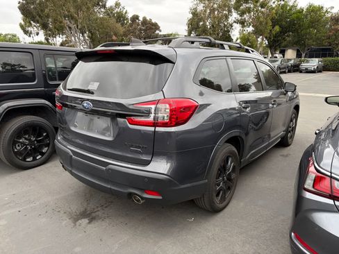 Used 2023 Subaru Ascent Onyx Edition Limited AWD/4WD image 3