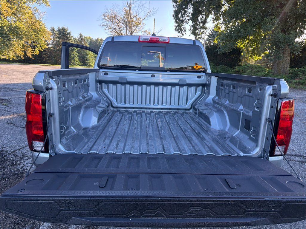 Used 2023 Chevrolet Colorado LT w/ LT Convenience Package RWD image 28