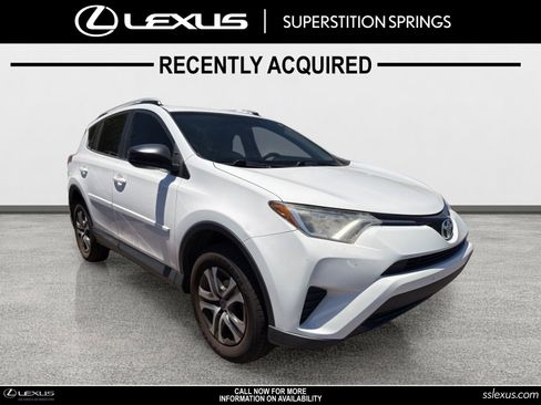 Used 2016 Toyota RAV4 LE FWD image 1