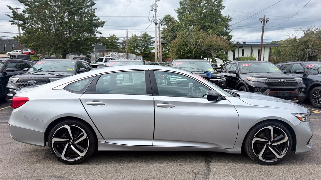 Used 2022 Honda Accord Sport image 10