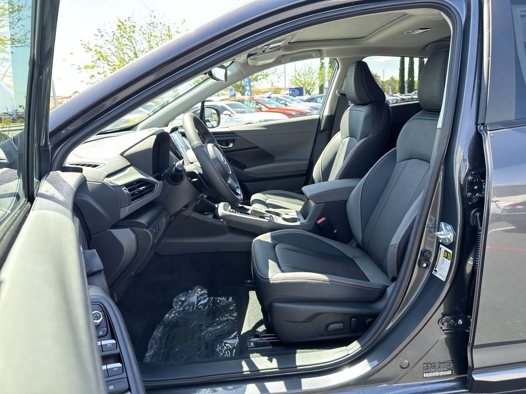 New 2026 Subaru Crosstrek 2.5i Limited w/ Crosstrek Mirror Package AWD/4WD image 13