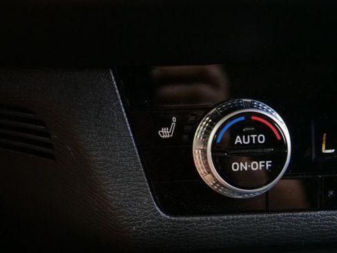 Used 2022 Mitsubishi Outlander SE FWD image 16