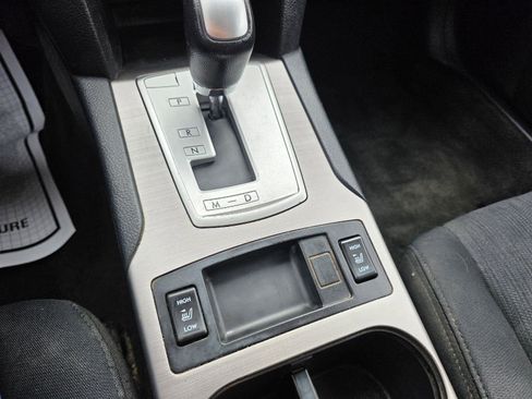 Used 2013 Subaru Outback 2.5i Premium w/ All-Weather Pkg image 16