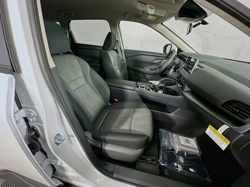 New 2026 Nissan Rogue SV AWD/4WD image 34