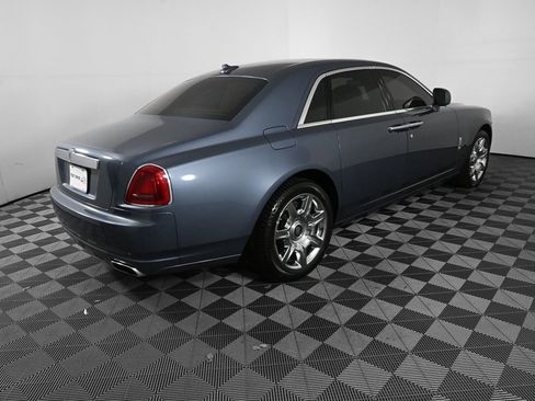 Used 2010 Rolls-Royce Ghost image 25