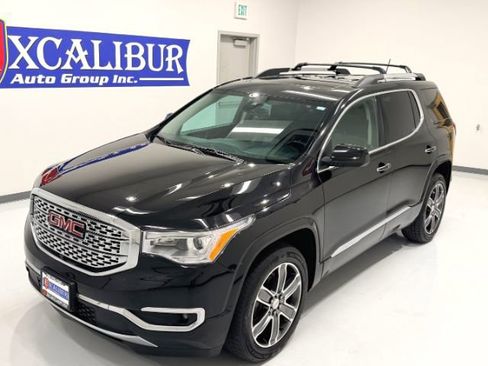 Used 2018 GMC Acadia Denali w/ Technology Package image 4