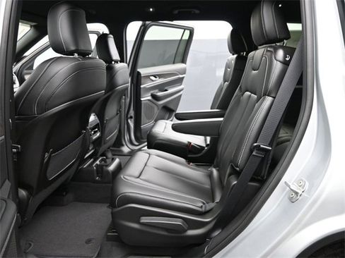 New 2025 Jeep Grand Cherokee L Limited image 13