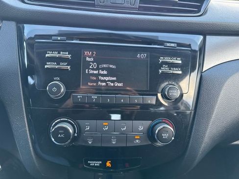 Used 2017 Nissan Rogue Sport S w/ S Appearance Package image 18