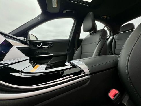 Certified 2026 Mercedes-Benz C 300 4MATIC Sedan image 32