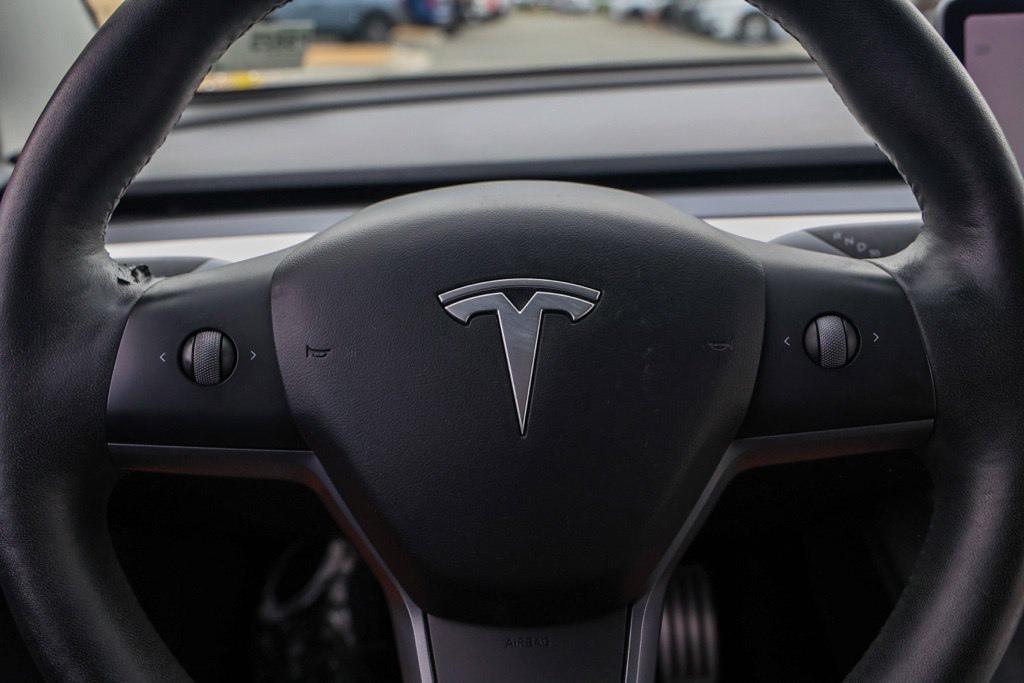 Used 2022 Tesla Model 3 Performance AWD/4WD image 26