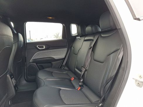 Certified 2023 Jeep Compass Latitude w/ Convenience Group image 10