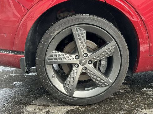 Used 2023 Genesis GV70 2.5T w/ Sport Prestige Package image 14