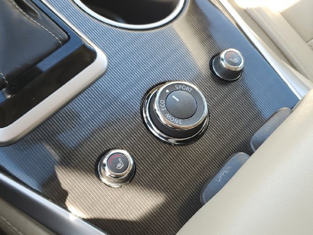 Used 2019 INFINITI QX60 Luxe w/ Essential Package AWD/4WD image 34