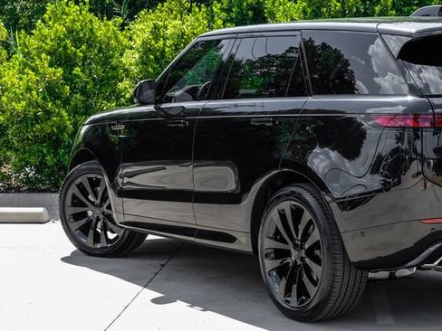 New 2026 Land Rover Range Rover Sport Dynamic SE AWD/4WD image 14