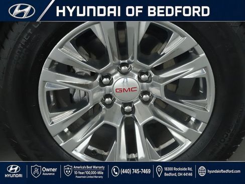 Used 2025 GMC Yukon Denali AWD/4WD image 15