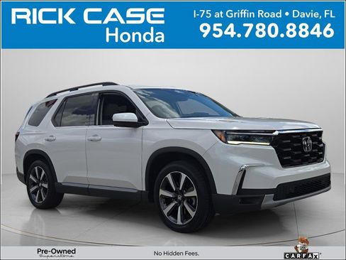Certified 2025 Honda Pilot Touring image 1