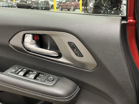 New 2026 Chrysler Pacifica Select AWD/4WD image 24