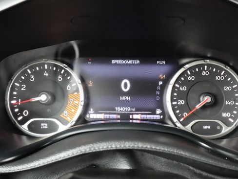 Used 2021 Jeep Renegade Limited w/ Luxury Group II AWD/4WD image 34