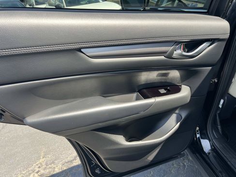 Used 2017 MAZDA CX-5 Touring w/ Preferred Equipment Package FWD image 21
