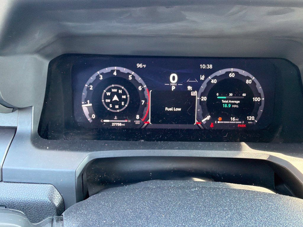 Used 2025 Toyota Tacoma TRD Off-Road AWD/4WD image 5