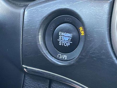 Used 2017 Jeep Grand Cherokee Limited w/ Luxury Group II image 35