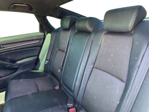 Used 2018 Honda Accord Sport image 16