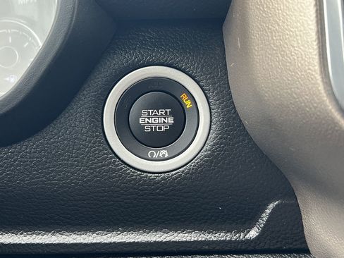 Used 2020 RAM 1500 Laramie image 11