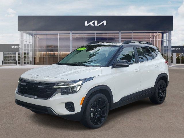 Certified 2024 Kia Seltos X-Line AWD/4WD image 3