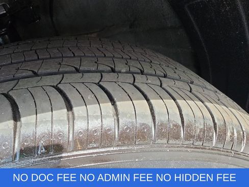 Used 2025 Hyundai Venue SEL FWD image 31