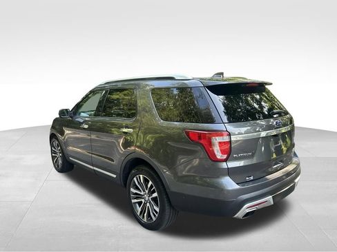 Used 2016 Ford Explorer Platinum AWD/4WD image 3