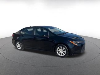 Used 2025 Toyota Corolla LE video 2