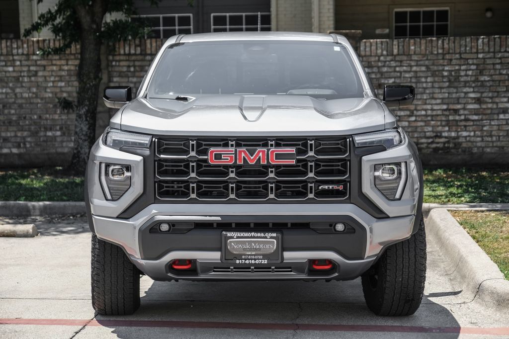Used 2023 GMC Canyon AT4 w/ Canyon Safety Plus Package AWD/4WD image 10